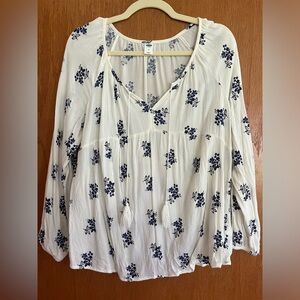 Old Navy long sleeve v neck blouse